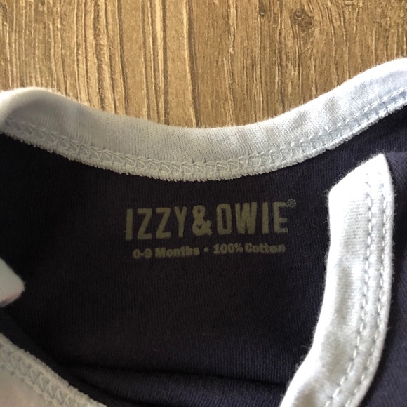 Izzy and Owie shark tail onsie - Picture 3 of 3